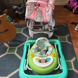 Vendo Andadera Y Messedora Y Cuna  Para Niino Y Nina Los 3 Por $100 Están Semi Nuebos 