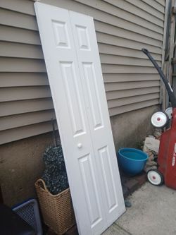 Foldable closet door 76" by 24"