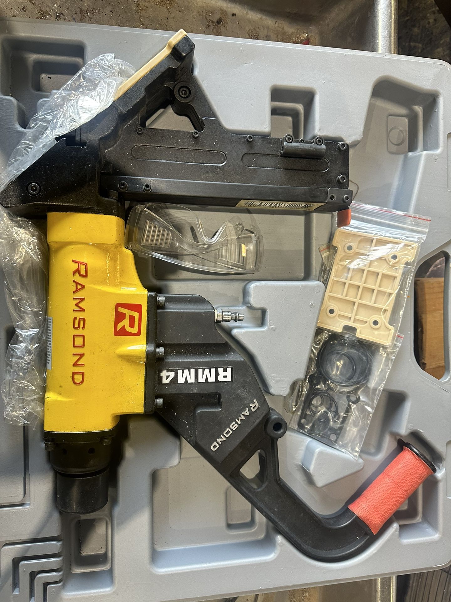 Hard Wood Floor Nailer
