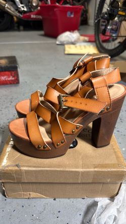 Women shoes size 7