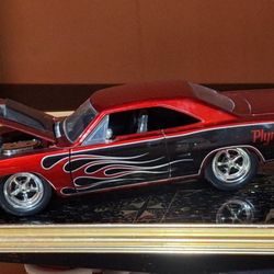 Several Hot Wheels And Other Collectible Cars