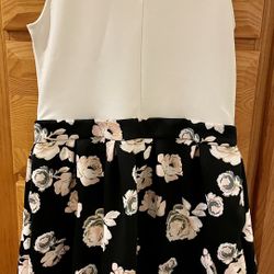 Beautiful Black & White Little Girl’s Dress