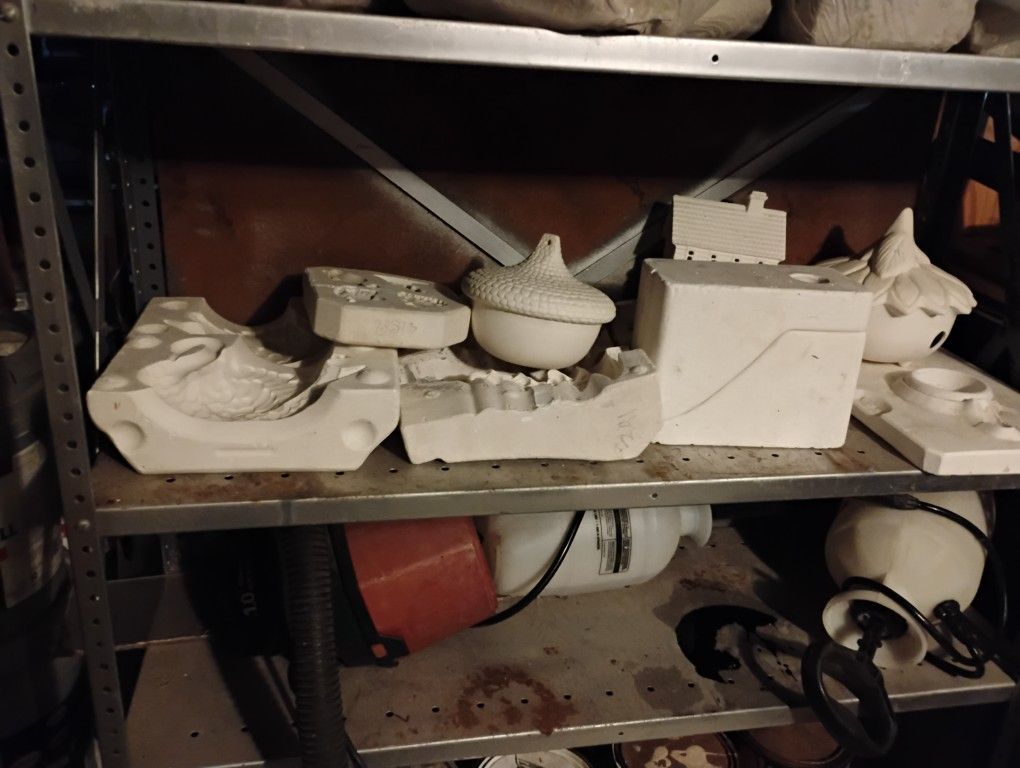 Molds And Clay For Pottery