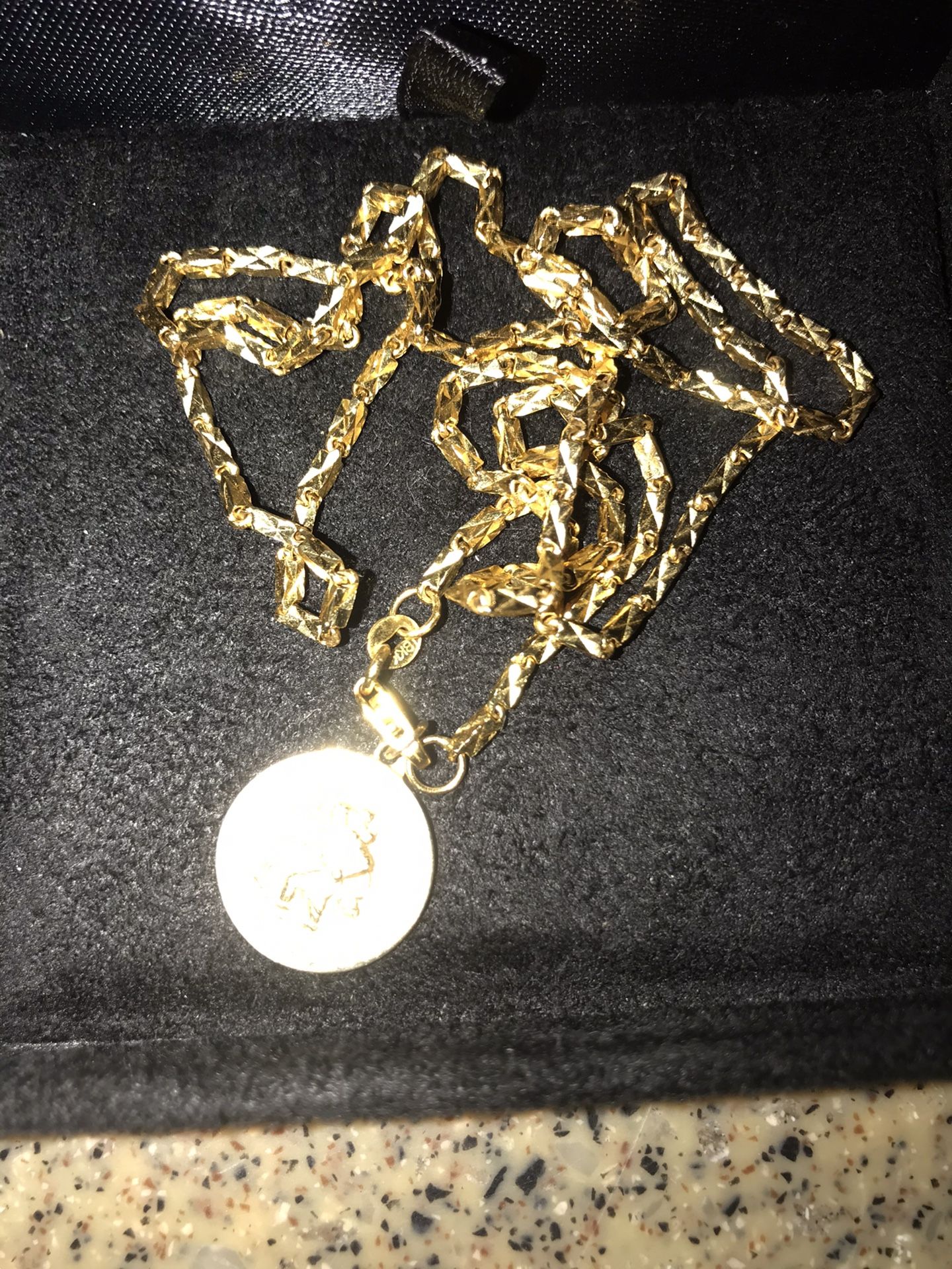 18kt box chain 20 inch 9 gram diamond cut 18k brilliant diamond cut,All Products : American Fashion Style Bags On Sale