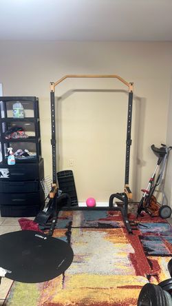 Squat Rack with Pull Up Bar