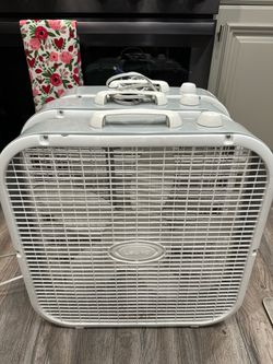 Lasko Box Fan - Super Strong
