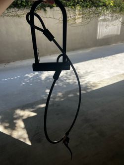 Kryptonite U-Lock with Security Cable