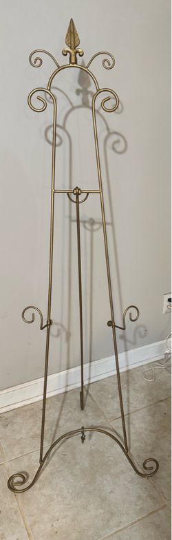 Chrome Art Stand