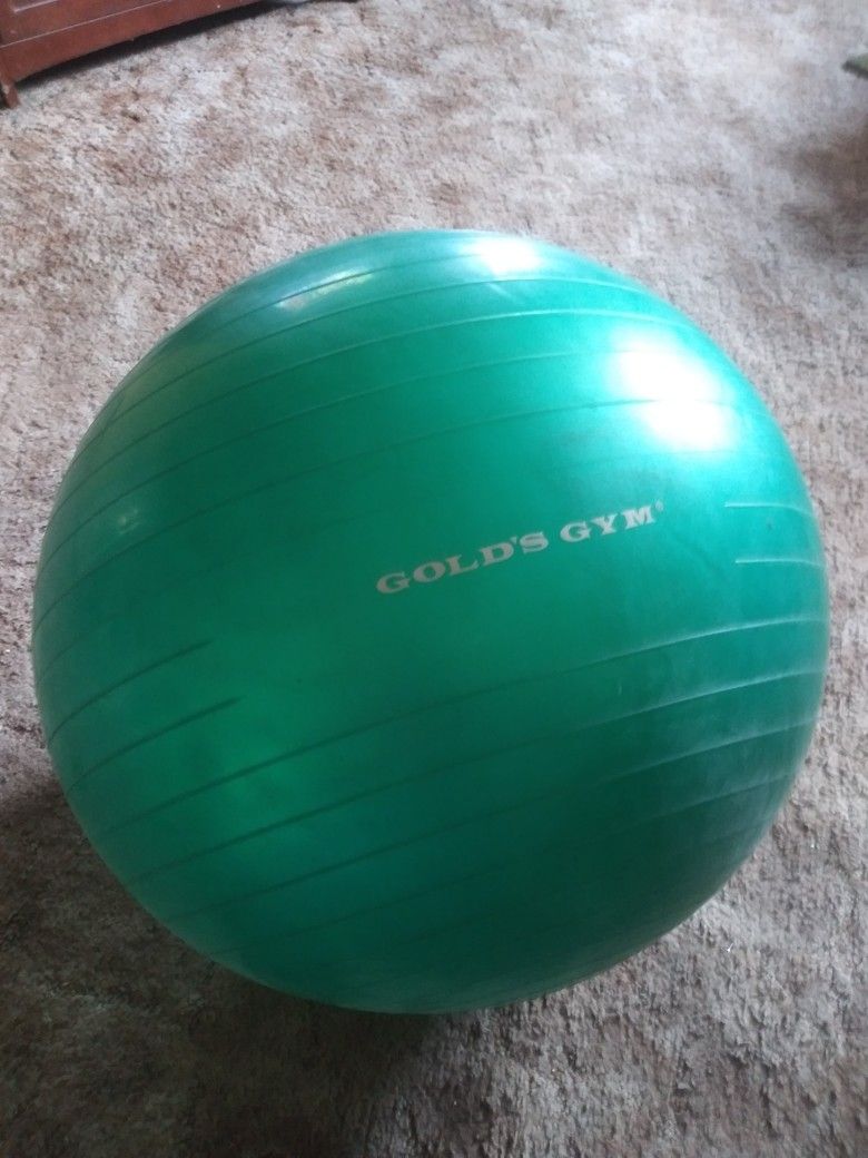 Green Golds Gym Yoga ball