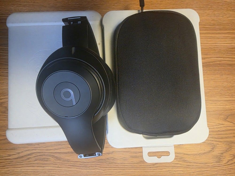 Beats Studio Pro Headphones