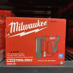 Milwaukee M12 12-Volt 23-Gauge Lithium-Ion Cordless Pin Nailer (Tool-Only