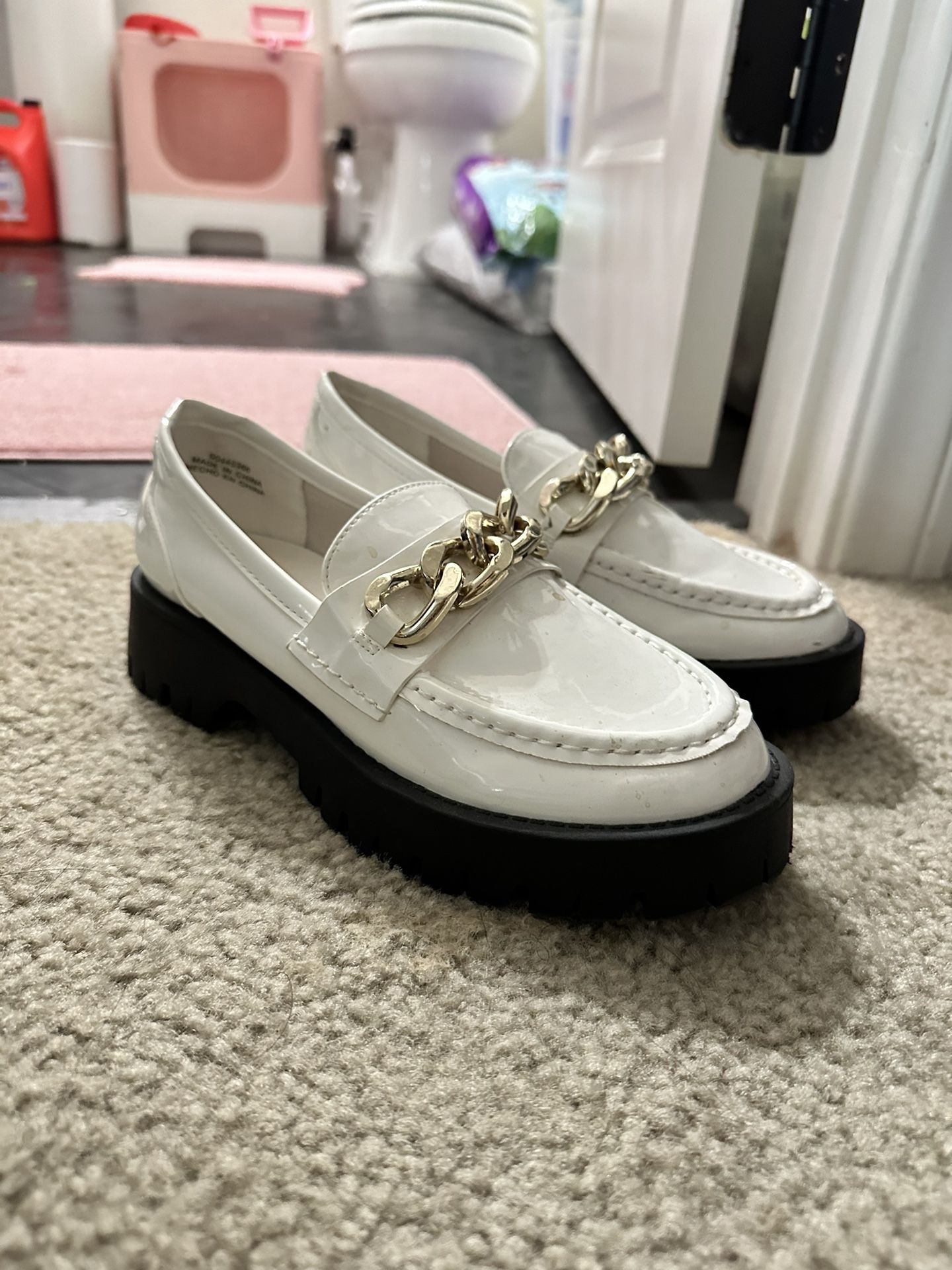 size 7 platform cute white shoes 