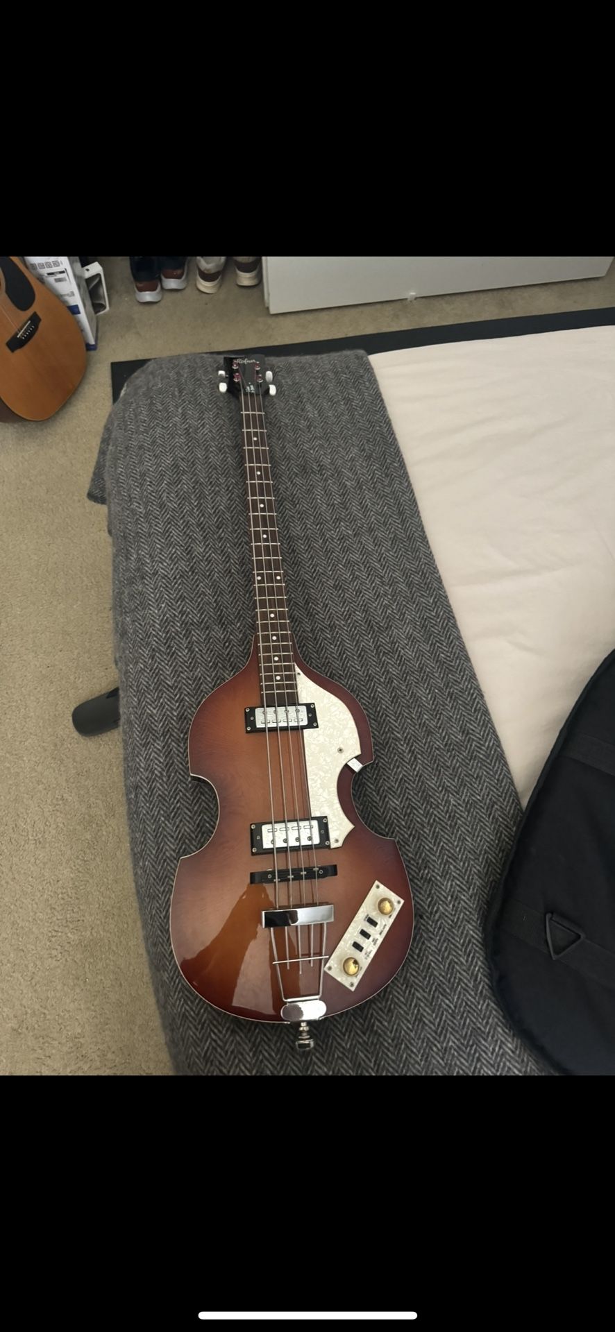 Hofner Ignition Violin B Bass Hi Series