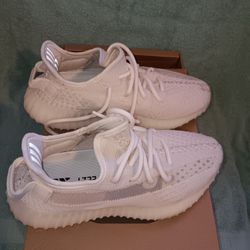 Adidas Yeezy Boost 350 V2