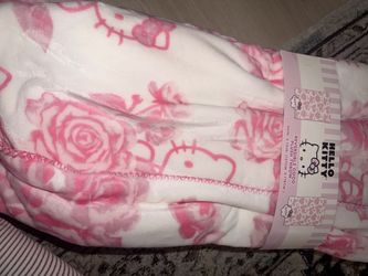 Hello kitty blanket