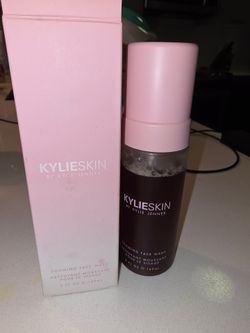 Kylie skin Foaming Face Wash
