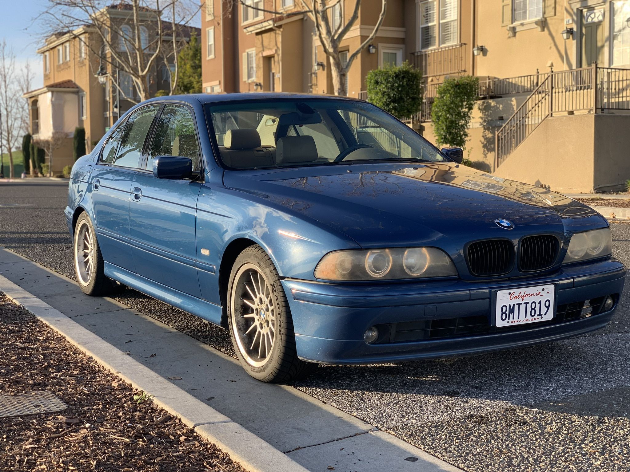 2001 BMW 540i