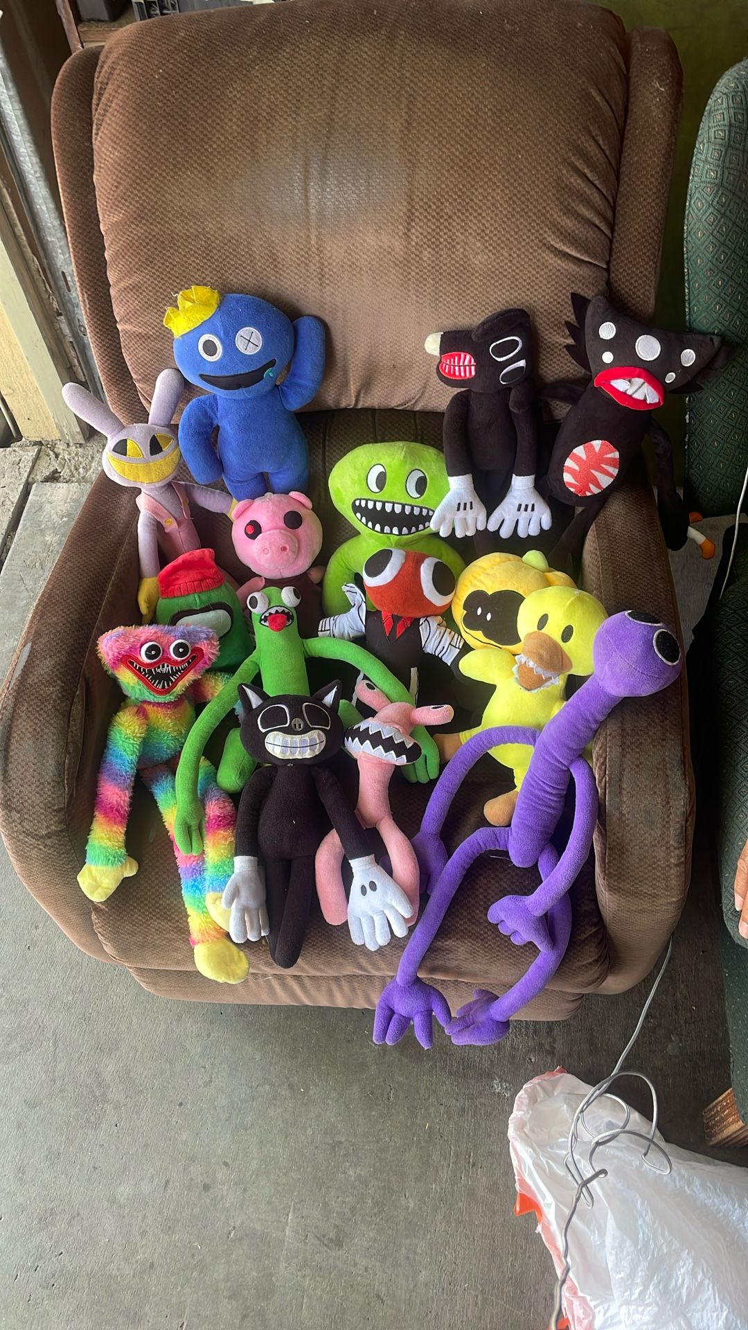 Collection Of These Plushies In Good Shape ..