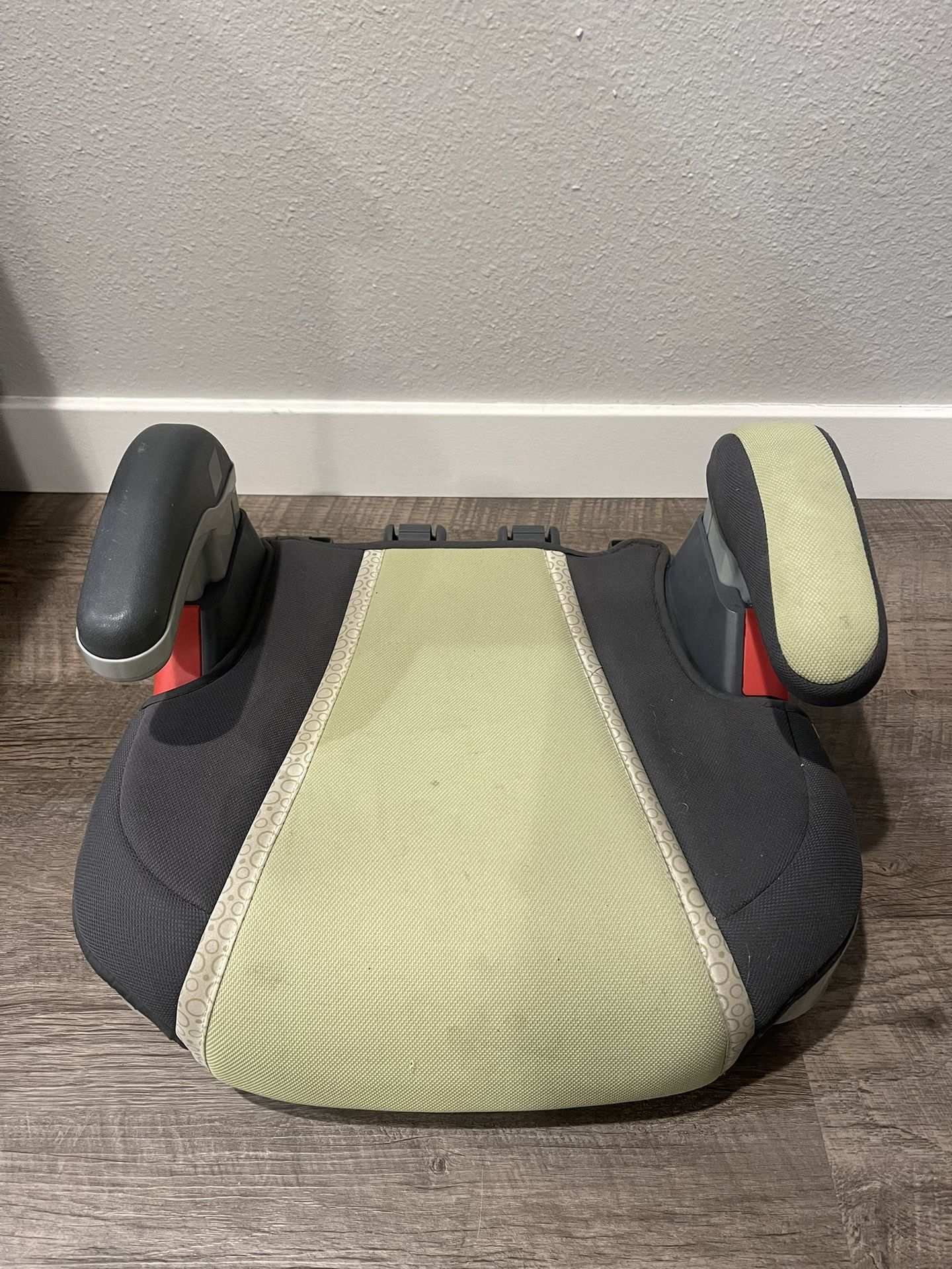 Graco TurboBooster Backless Booster Seat – Lime Green/Dark Grey
