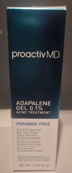 proactivMD Adapalene 0.1% Acne Gel is a fragrance-free, oil-free, and paraben-free skincare product designed specifically for treating acne on the fac