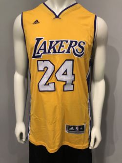 🐍READING IS 🔑🐍$50 LOCAL FIRM 🐍$55 IF NEEDS TO BE SHIPPED🐍SIZES: XL-2XL 🐍 MEET IN SW BAKERSFIELD 🐍