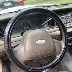 2004 Ford Crown Vic Police Package 