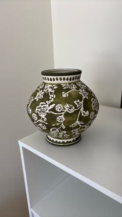 Green vase