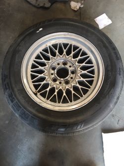 Bmw 740 tire and rim