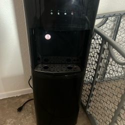 Water Dispenser 