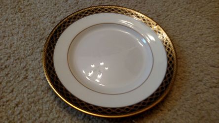 Reduced Pricev Waterford Powerscourt Salad Plate
