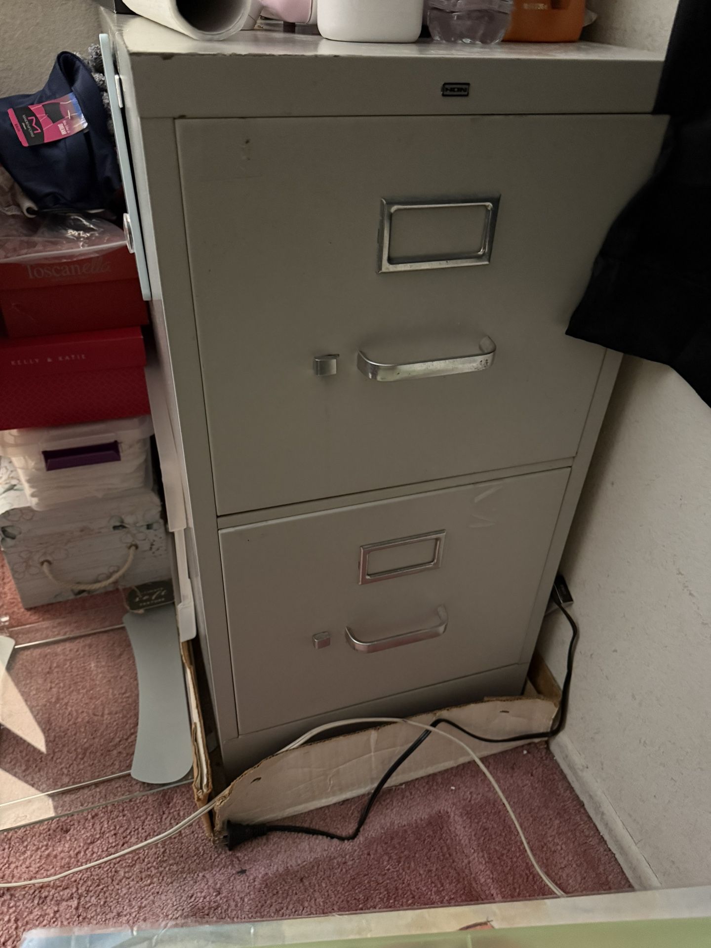 2 Drawer File Cabinet Must Go!