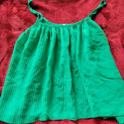 NWOT CEFIAN CROP TOP GREEN SIZE S 
