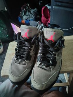 Air Jordan 4 Taupe Haze