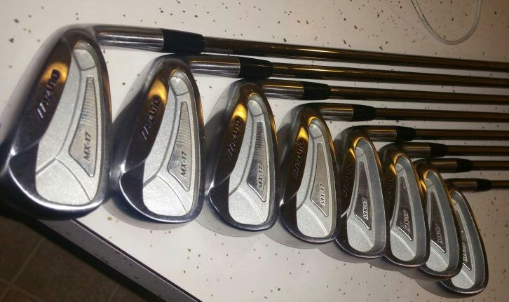 Mizuno MX-17 like new golf clubs ( Irons set) right hand.