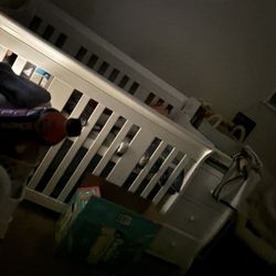 Crib And Changing Station 