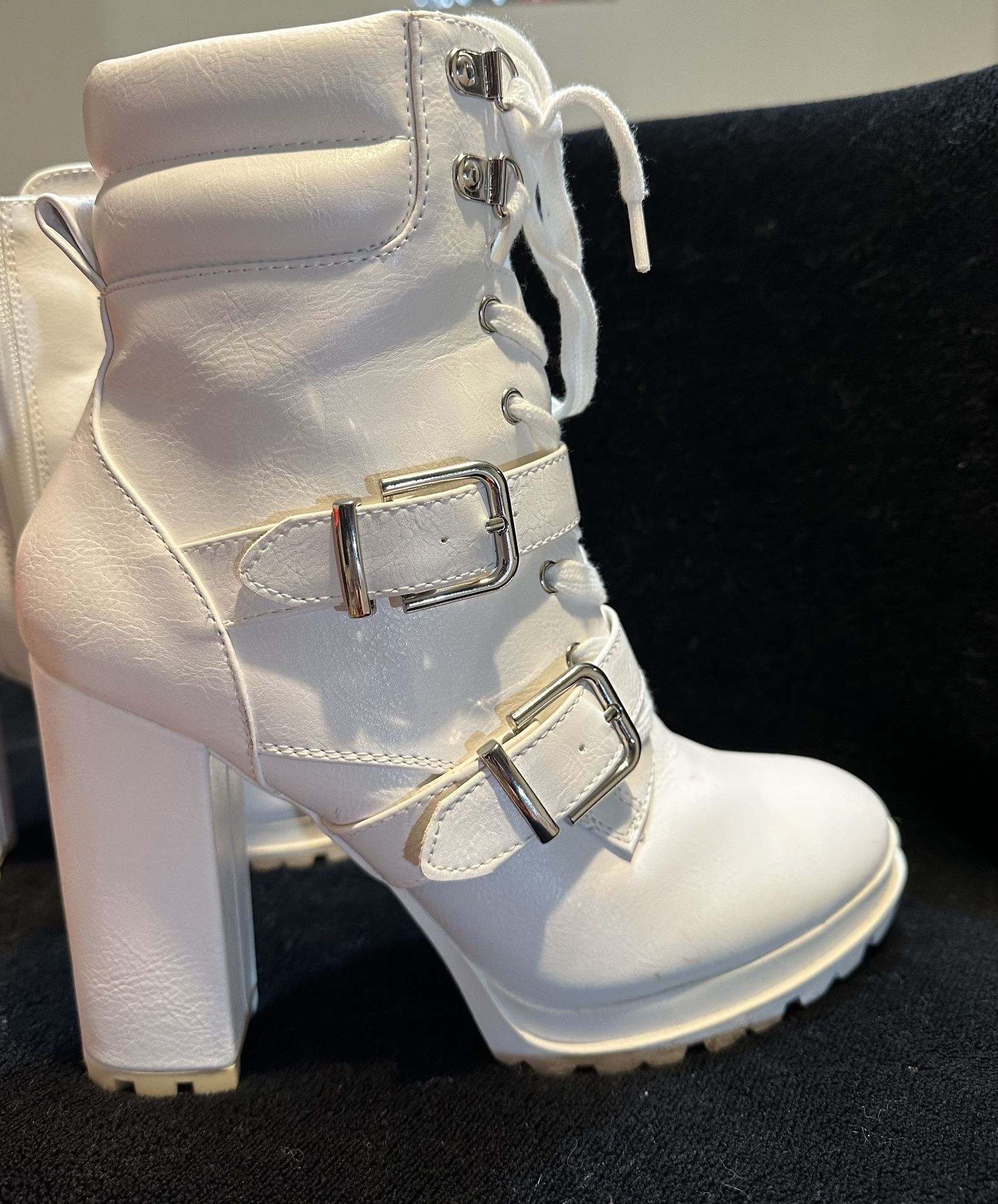 Size 7.5 Women Boots