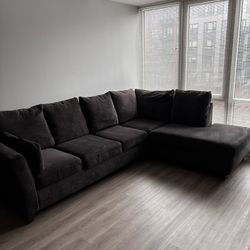 Right Facing Gray Sectional