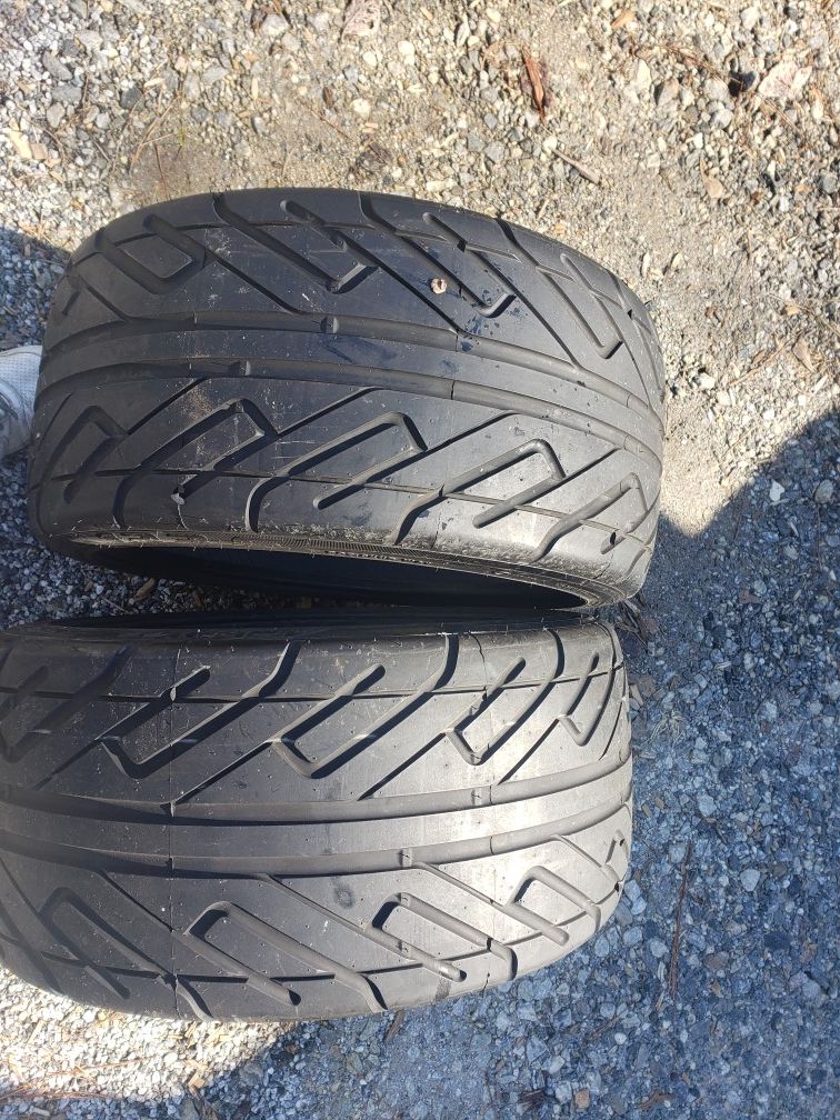 Achilles 123S 255/35/17 set of 2