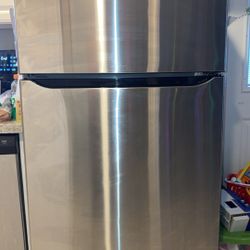 LG FRIDGE/FREEZER