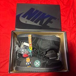 Travis Scott phantom size 10.5