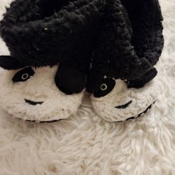  Black And White Baby Slippers