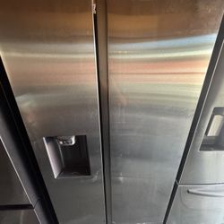 Samsung 36” Side by Side Refrigerator