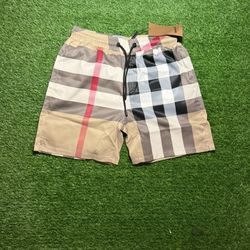 Burberry shorts size medium