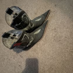 8 1/2 Boots Sting Ray