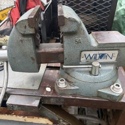 Wilton 5in Vise And Pipe Vise 