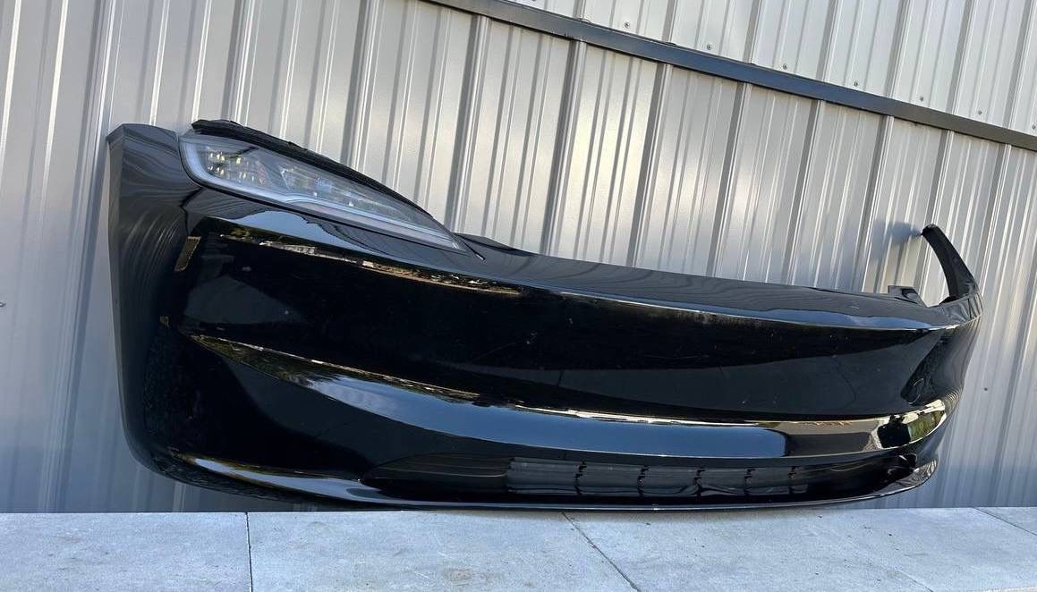 TESLA MODEL 3 2024 2025 FRONT BUMPER + RIGHT PASSANGER HEADLIGHT ORIGINAL