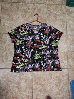 2 XL SCRUB Top!  NIGHTMARE B4 CHRISTMAS 🎄 