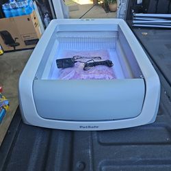 Cat Litter Boxes 