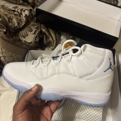Jordan 11 Legend Blue