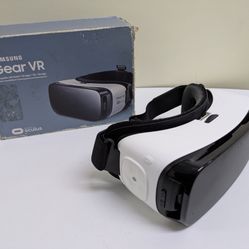 Samsung Gear VR Headset 